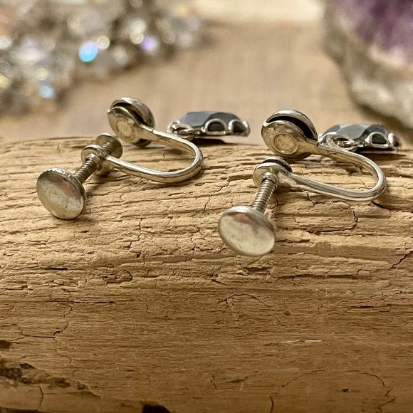✨ VINTAGE Black & Silver Dangle Earrings ✨ - Picture 3 of 3